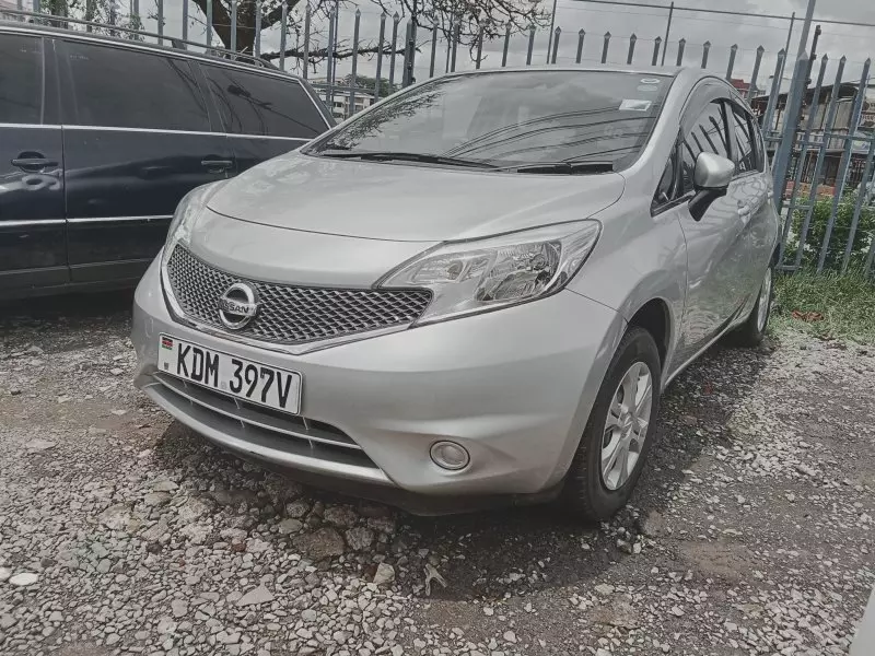 Nissan Note   - 2015