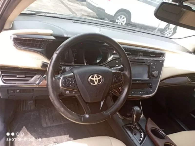 Toyota Avalon   - 2015