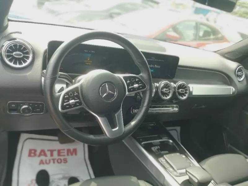 Mercedes-Benz GLB 250   - 2021