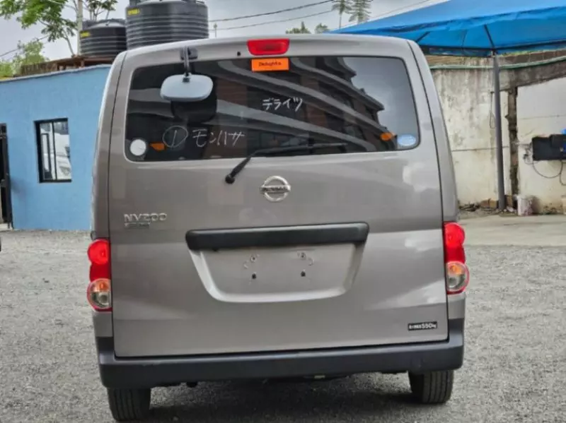 Nissan NV200   - 2018