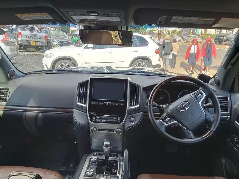 Toyota Landcruiser Prado   - 2017