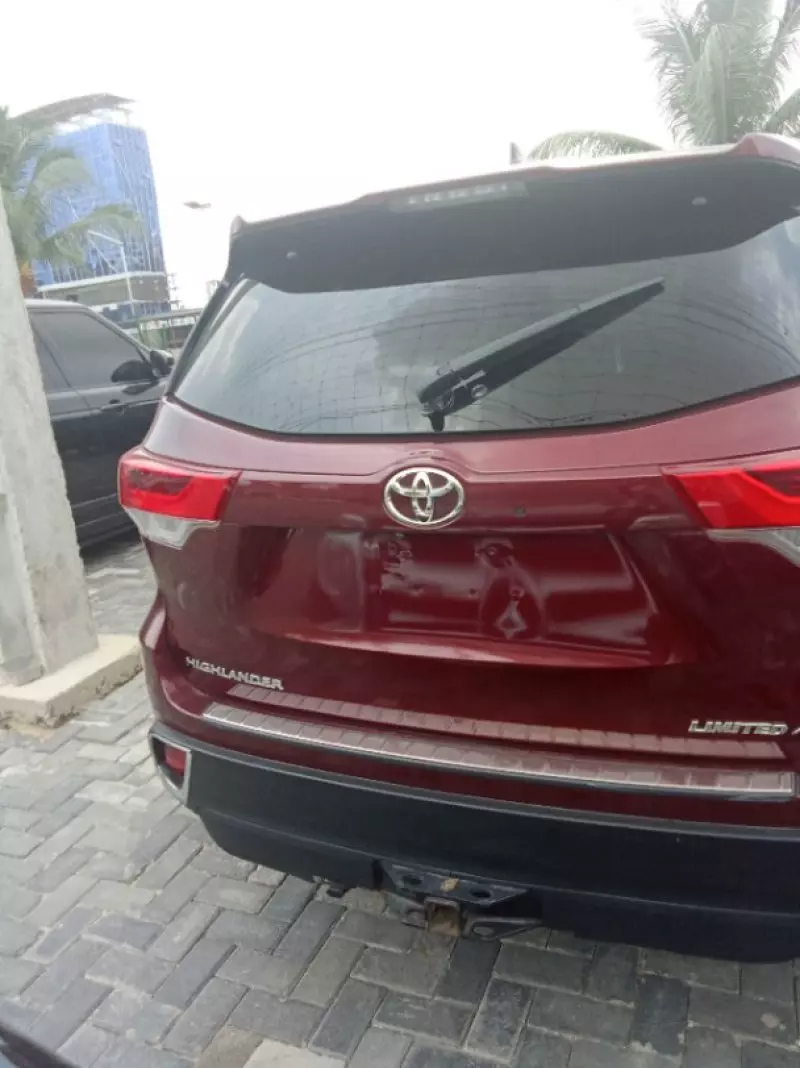 Toyota Highlander - 2017