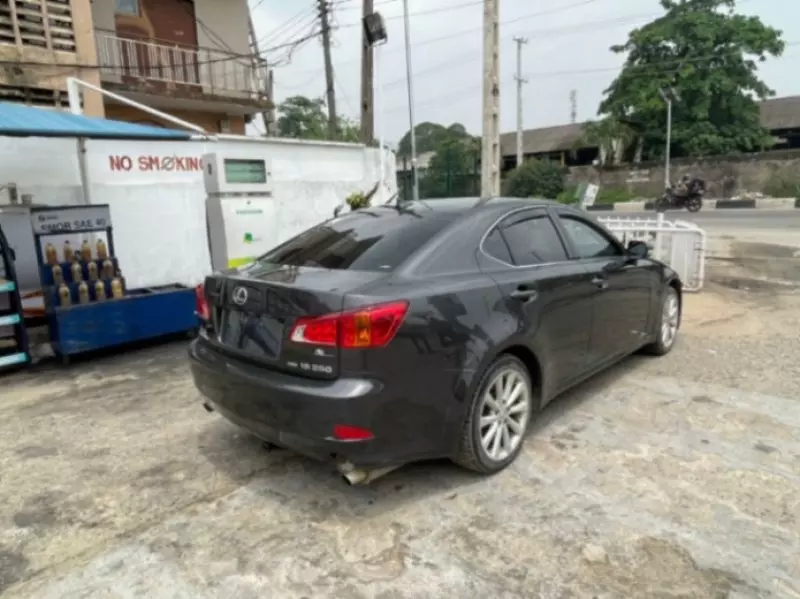 Lexus IS 250   - 2009