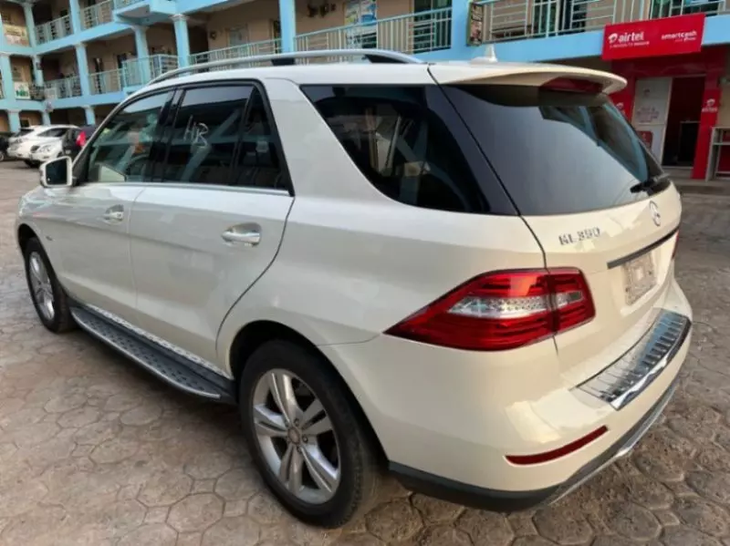 Mercedes-Benz ML-Class   - 2012