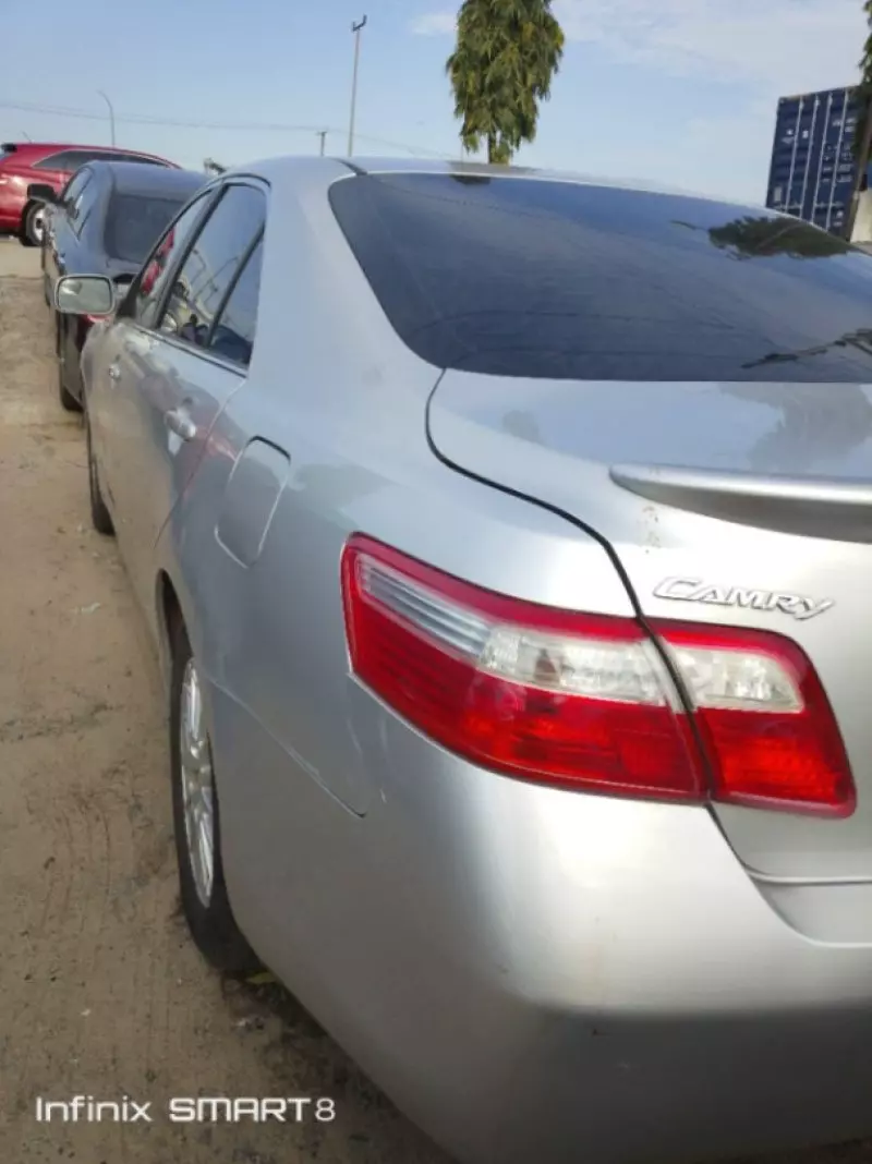 Toyota Camry   - 2007