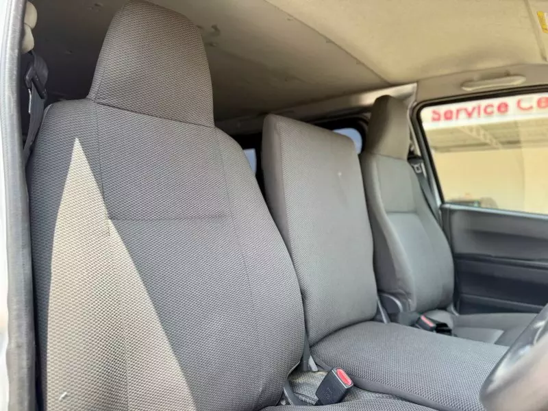 Toyota Hiace   - 2018