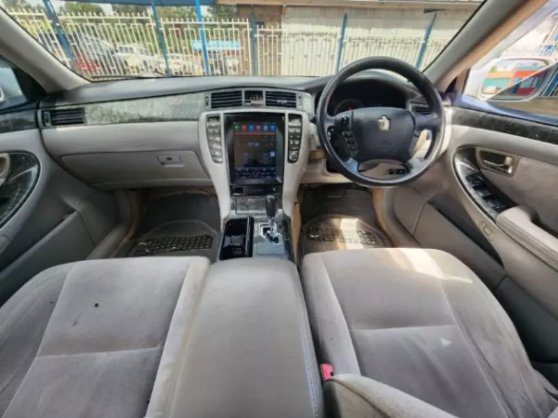 Toyota Crown   - 2007