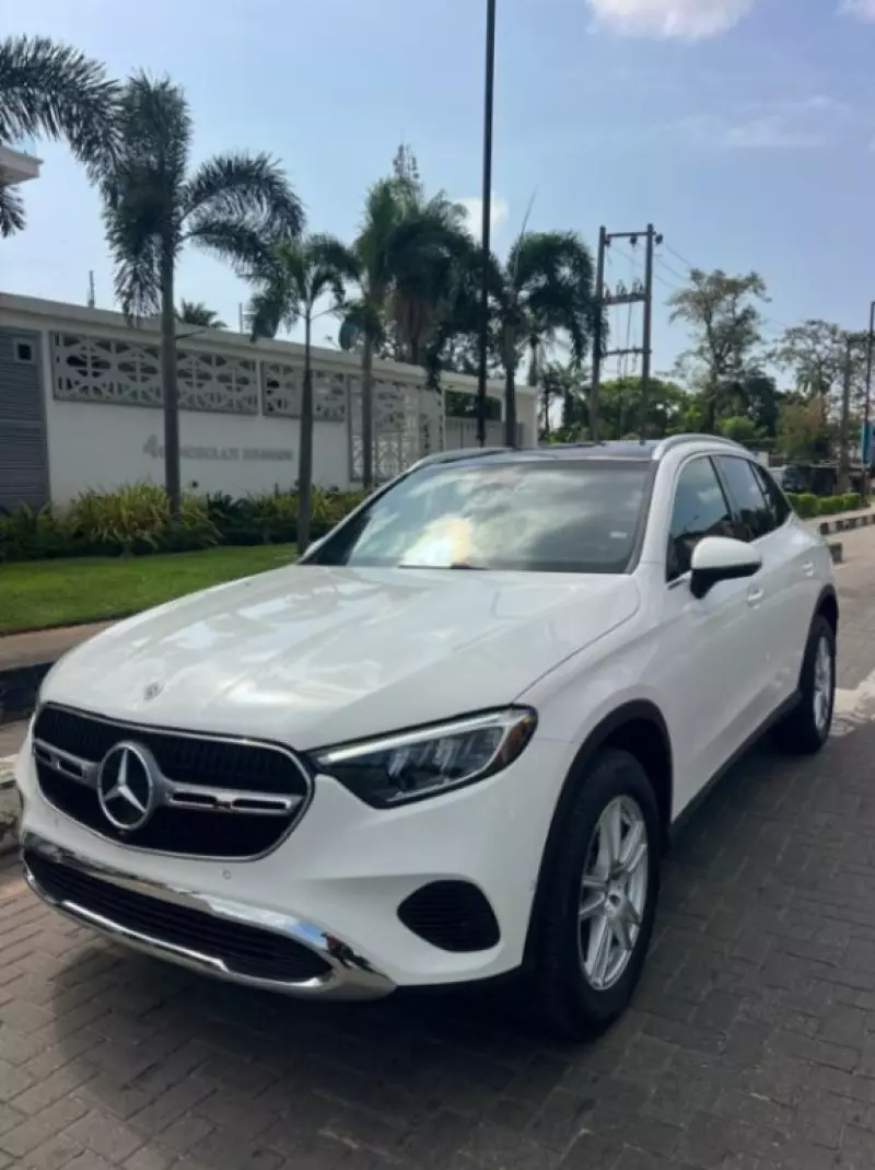 Mercedes-Benz GLC 300 - 2025