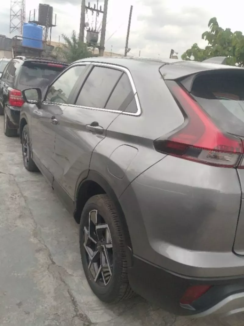 Mitsubishi Eclipse Cross 4x4   - 2023