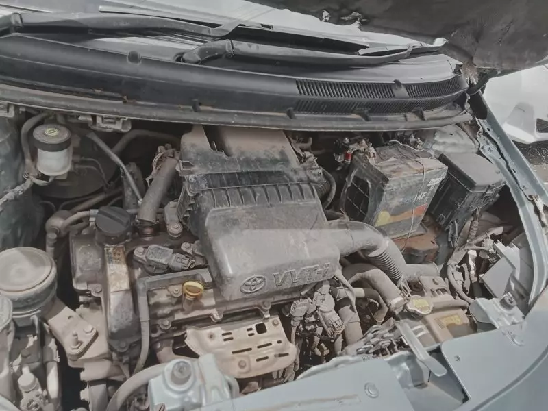Toyota Belta   - 2001