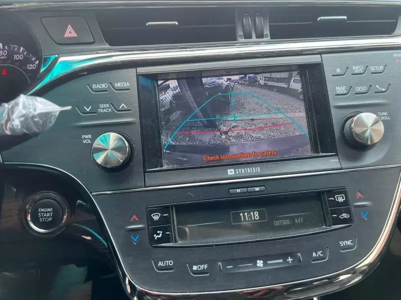 Toyota Avalon   - 2013