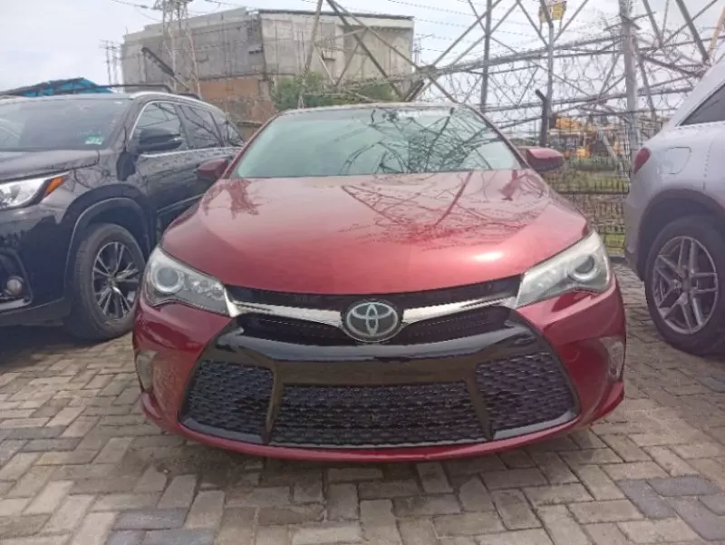 Toyota Camry   - 2015