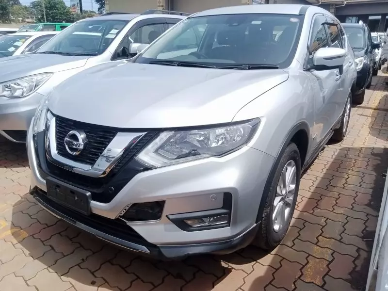 Nissan X-Trail   - 2015
