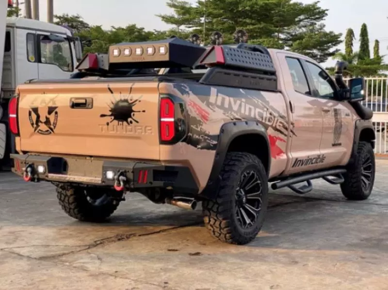 Toyota Tundra   - 2012