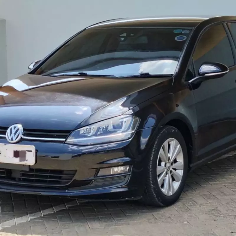 Volkswagen Golf   - 2014