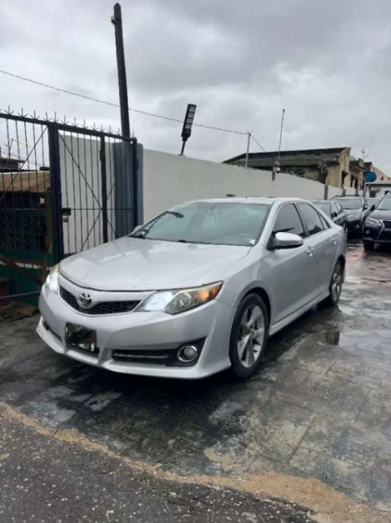 Toyota Camry   - 2007