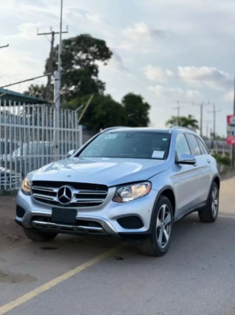 Mercedes-Benz GLC 300   - 2018
