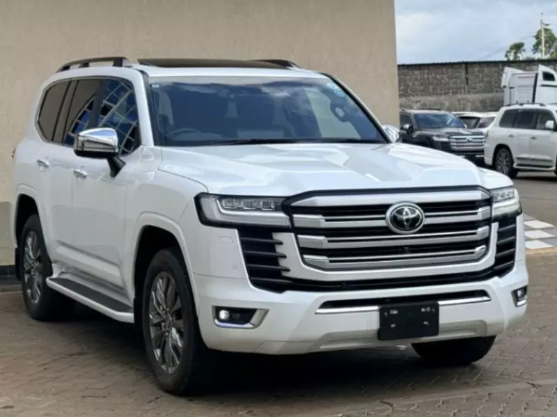 Toyota LAND CRUISER 300 LC300