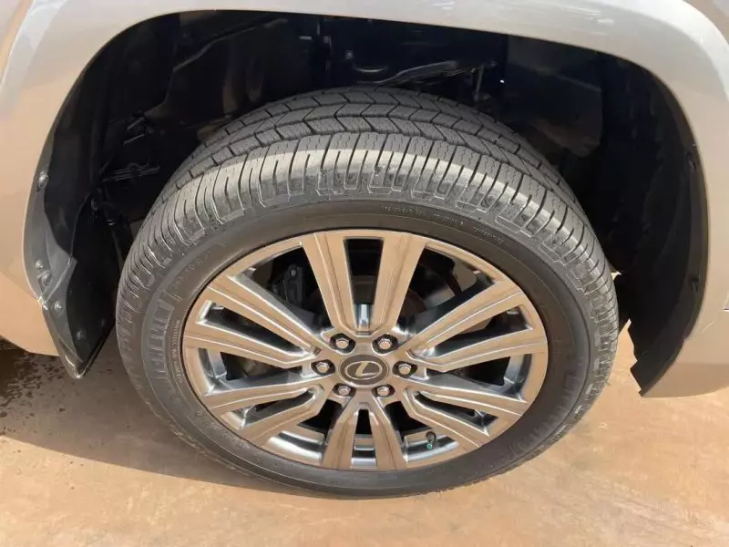 Lexus LX 600   - 2022