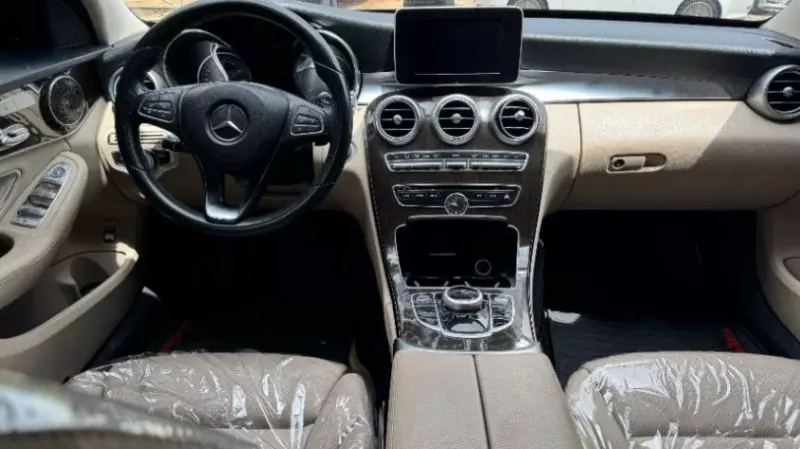 Mercedes-Benz C 300   - 2017