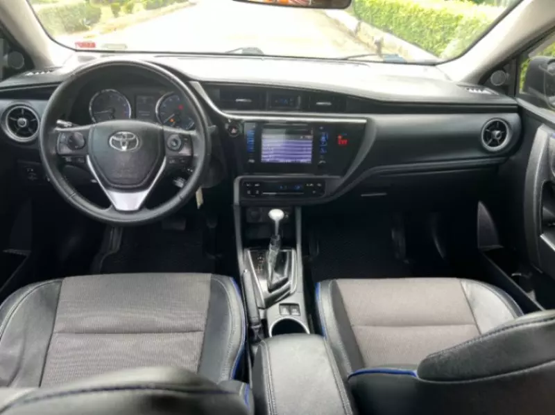 Toyota Corolla   - 2018