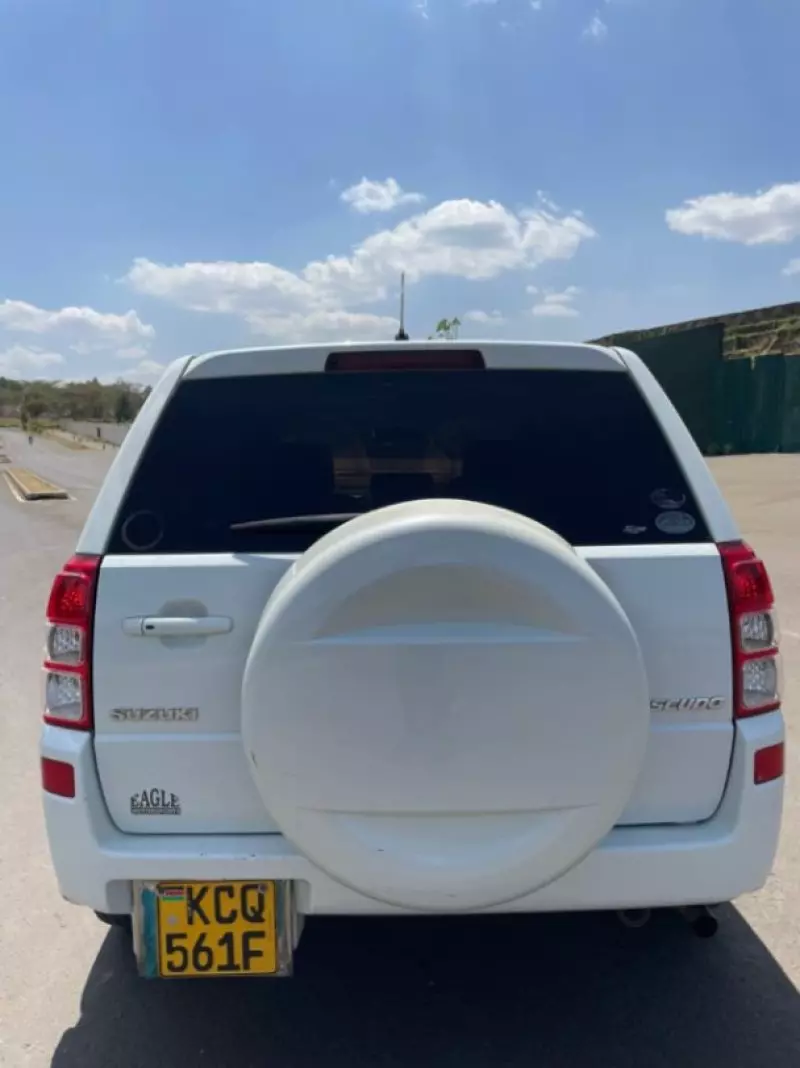 SUZUKI Escudo    - 2011