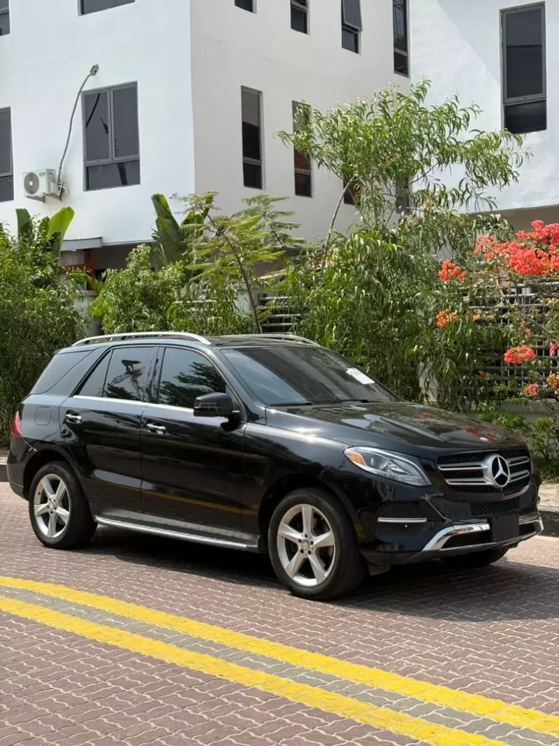 Mercedes-Benz GLE 350   - 2016