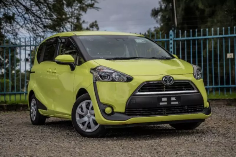 Toyota Sienta   - 2018
