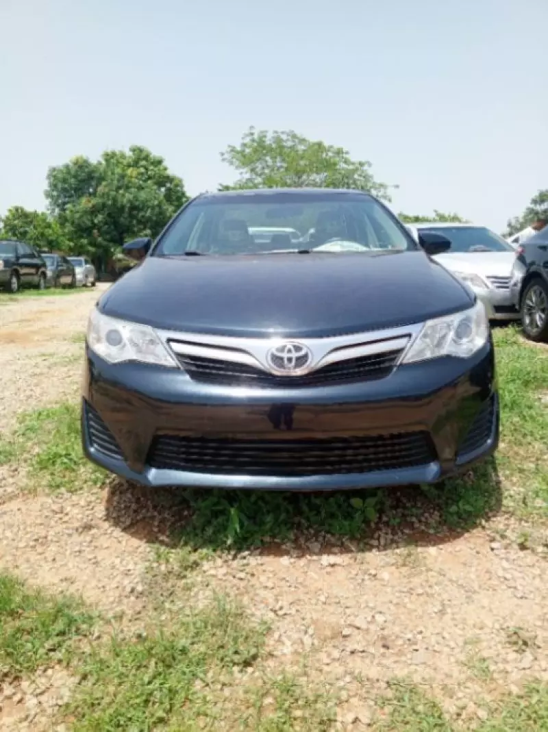 Toyota Camry   - 2012