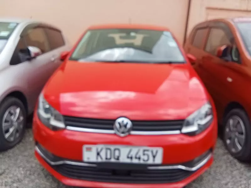 Volkswagen Polo   - 2017