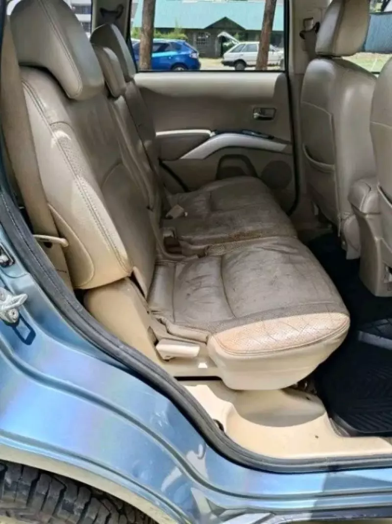 Mitsubishi OUTLANDER   - 2008
