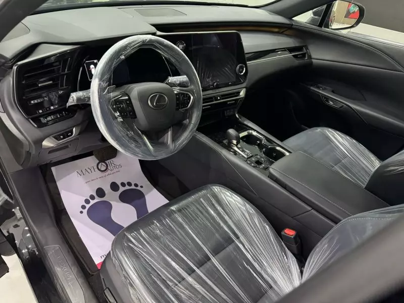 Lexus RX   - 2023