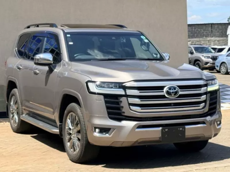 Toyota LAND CRUISER 300 LC300