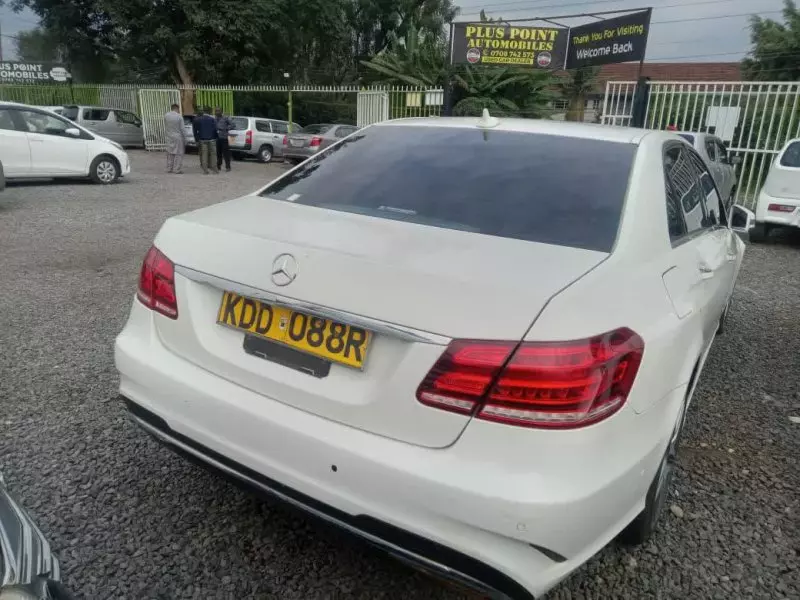 Mercedes-Benz E250   - 2014