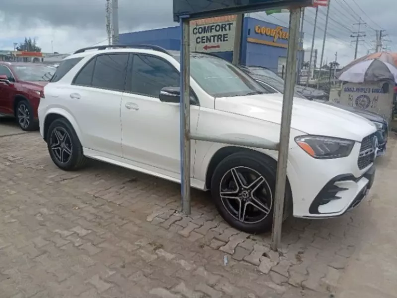 Mercedes-Benz GLE 350 - 2025