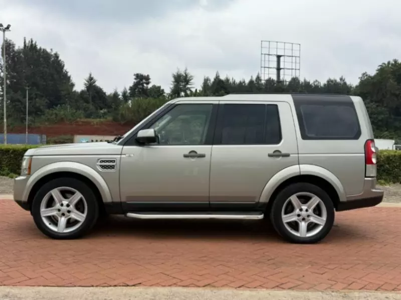 Land Rover Discovery 4   - 2010