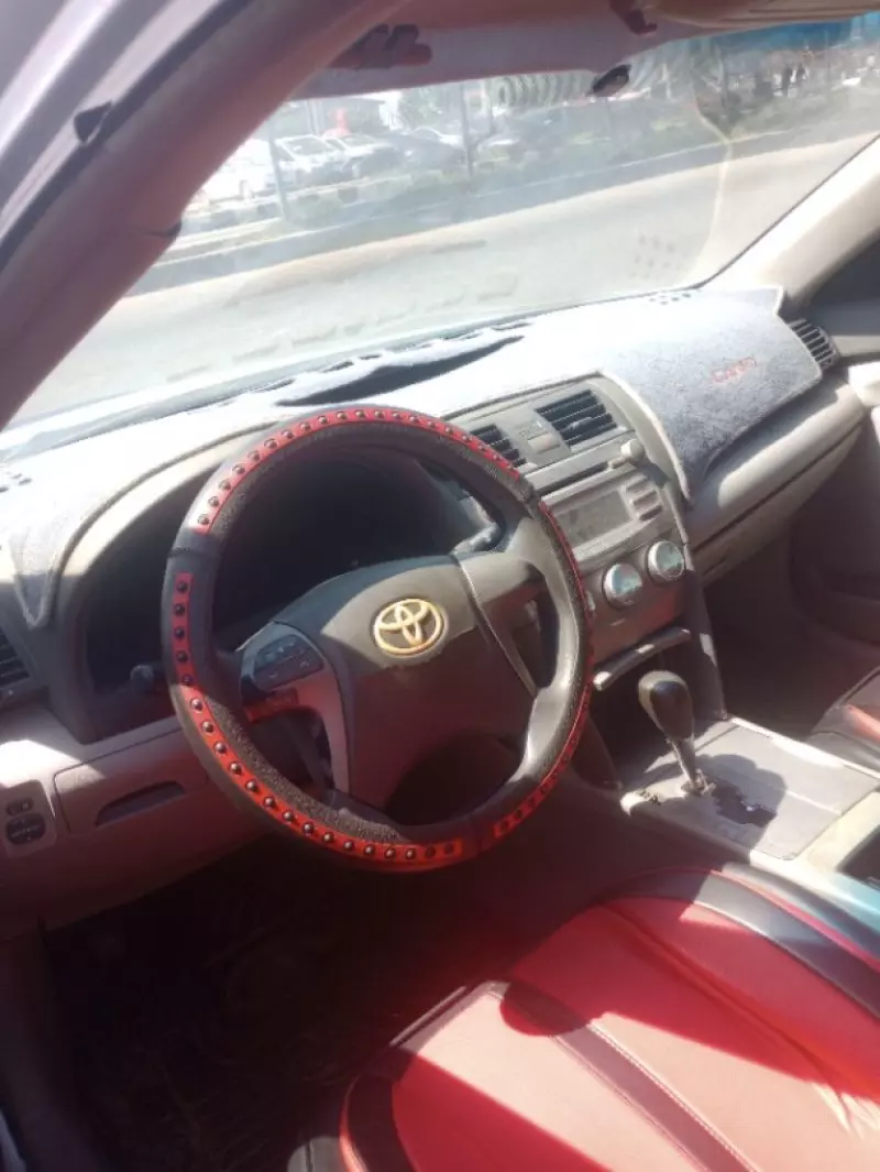 Toyota camry   - 2009