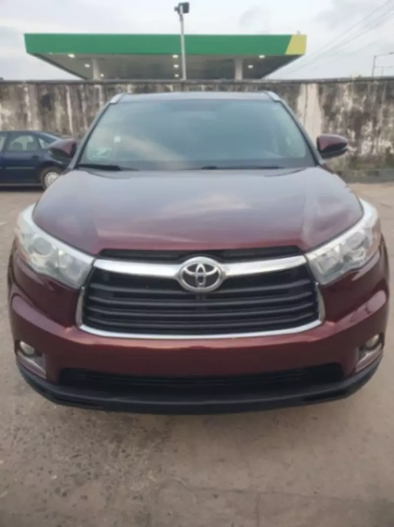 Toyota Highlander   - 2015