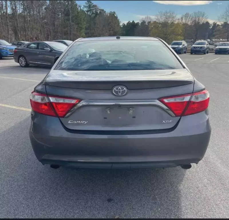 Toyota Camry   - 2016