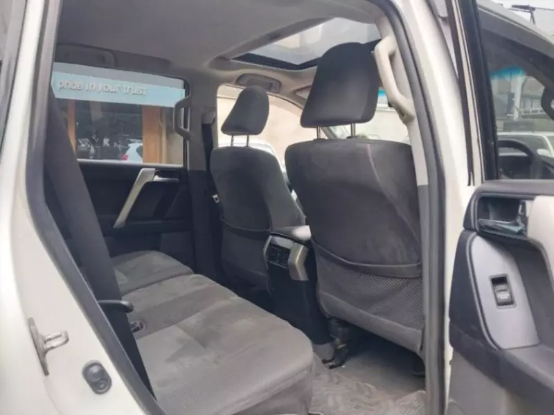 Toyota Prado   - 2010