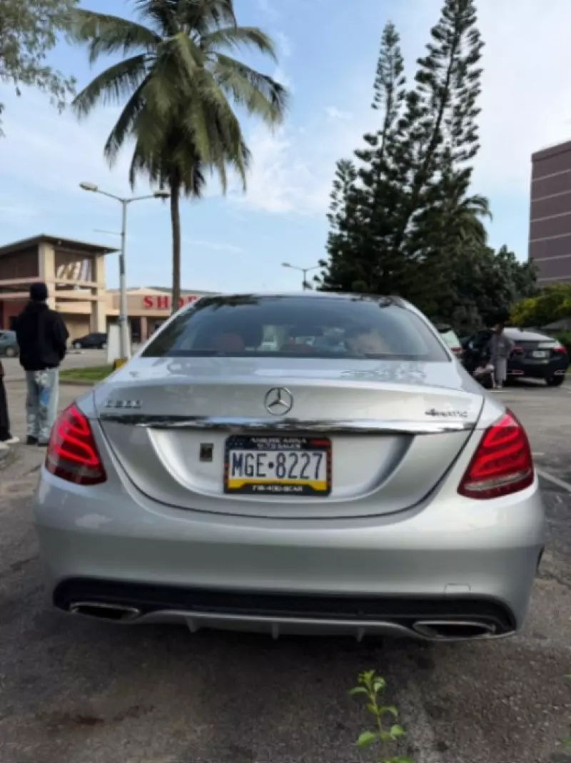 Mercedes-Benz C 300 - 2014