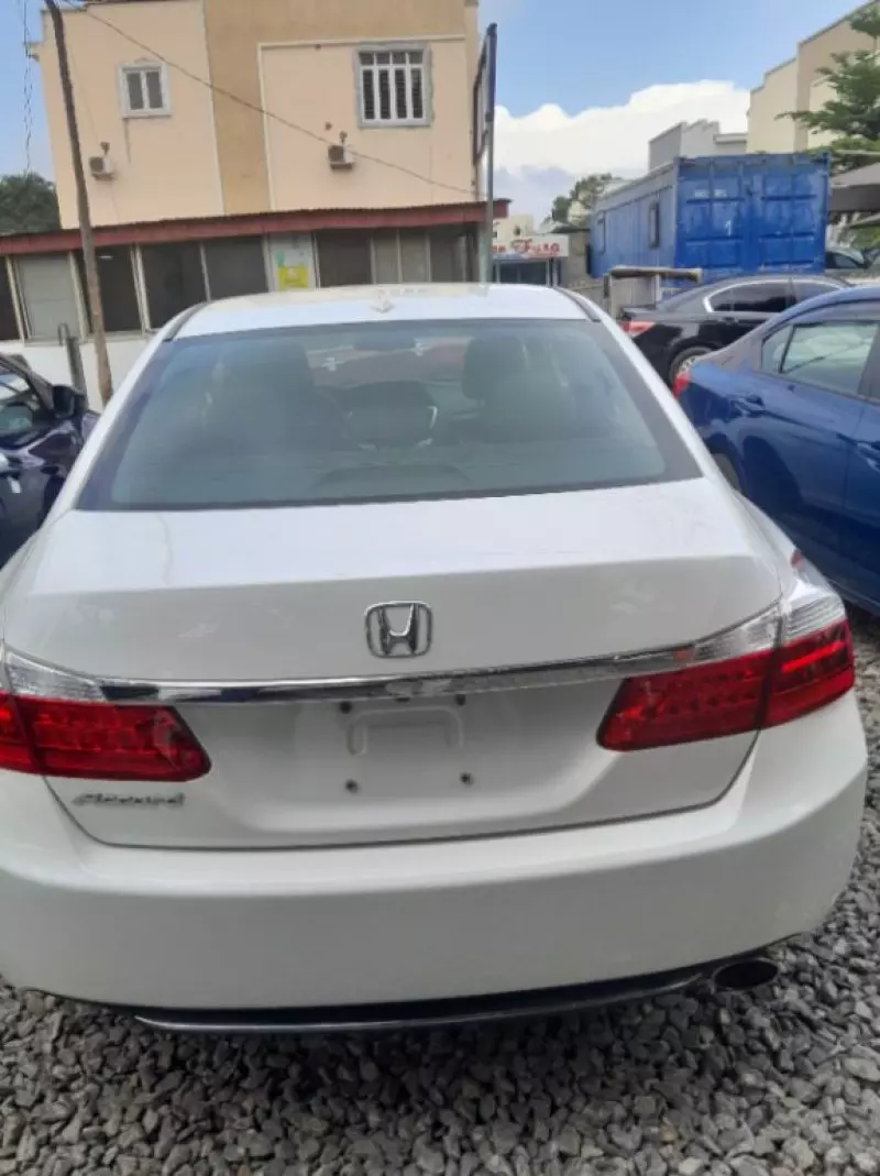Honda Accord   - 2013
