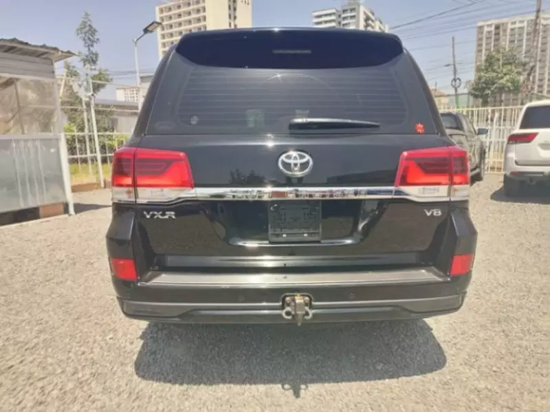 Toyota Landcruiser Vx V8    - 2017