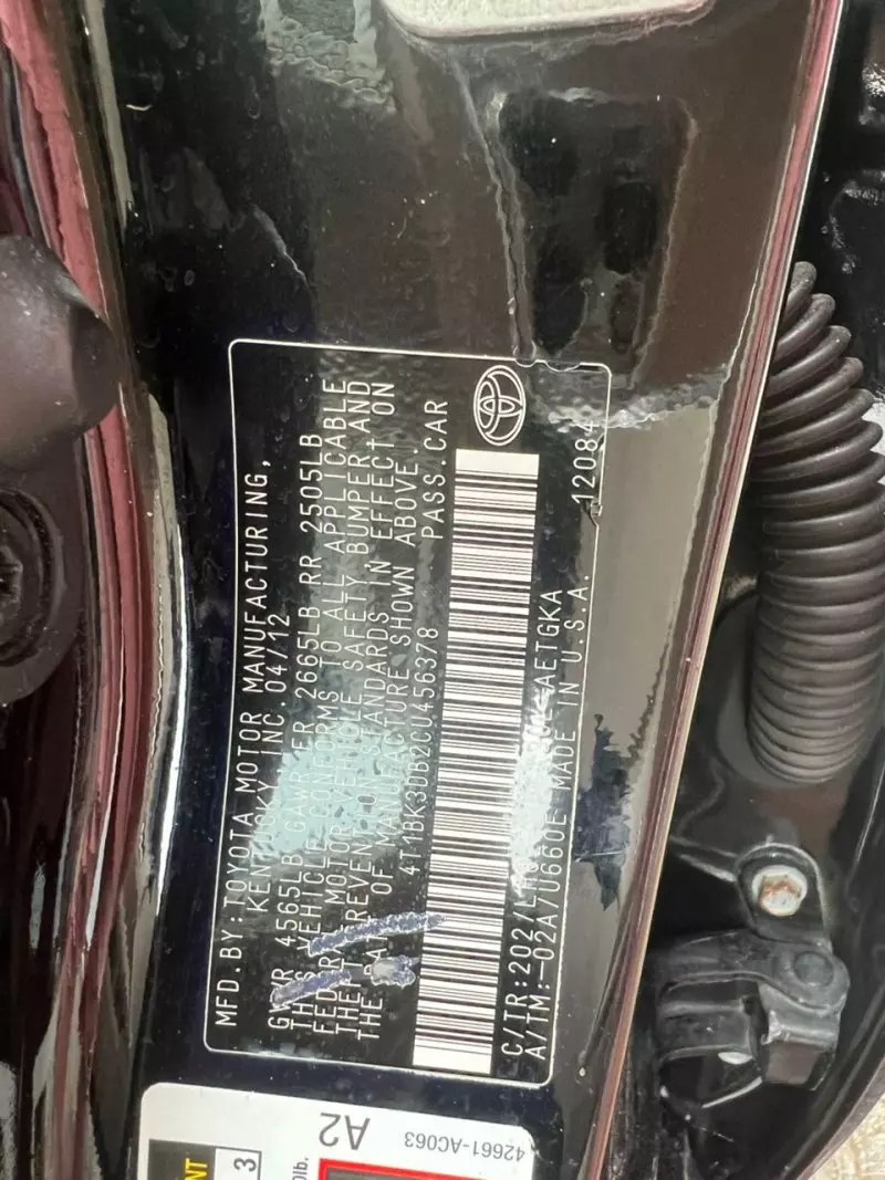 Toyota Avalon   - 2012