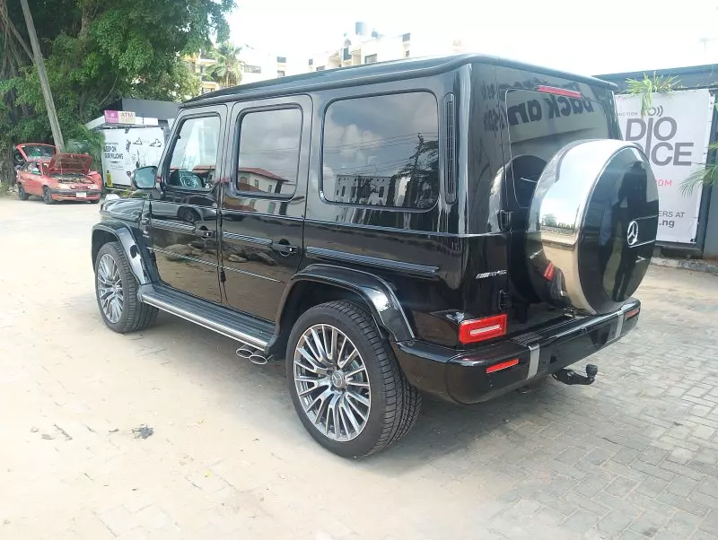 Mercedes-Benz G63 AMG   - 2025
