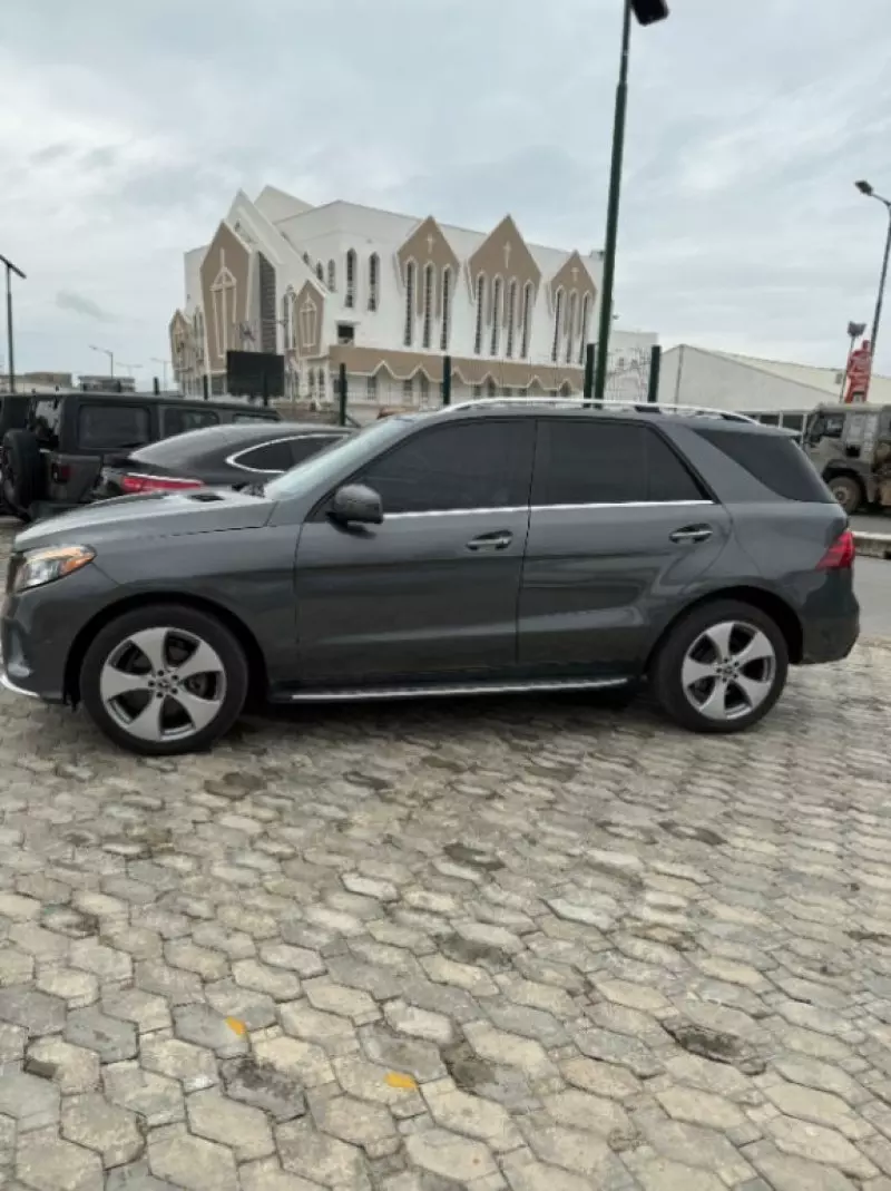 Mercedes-Benz GLE 350   - 2017