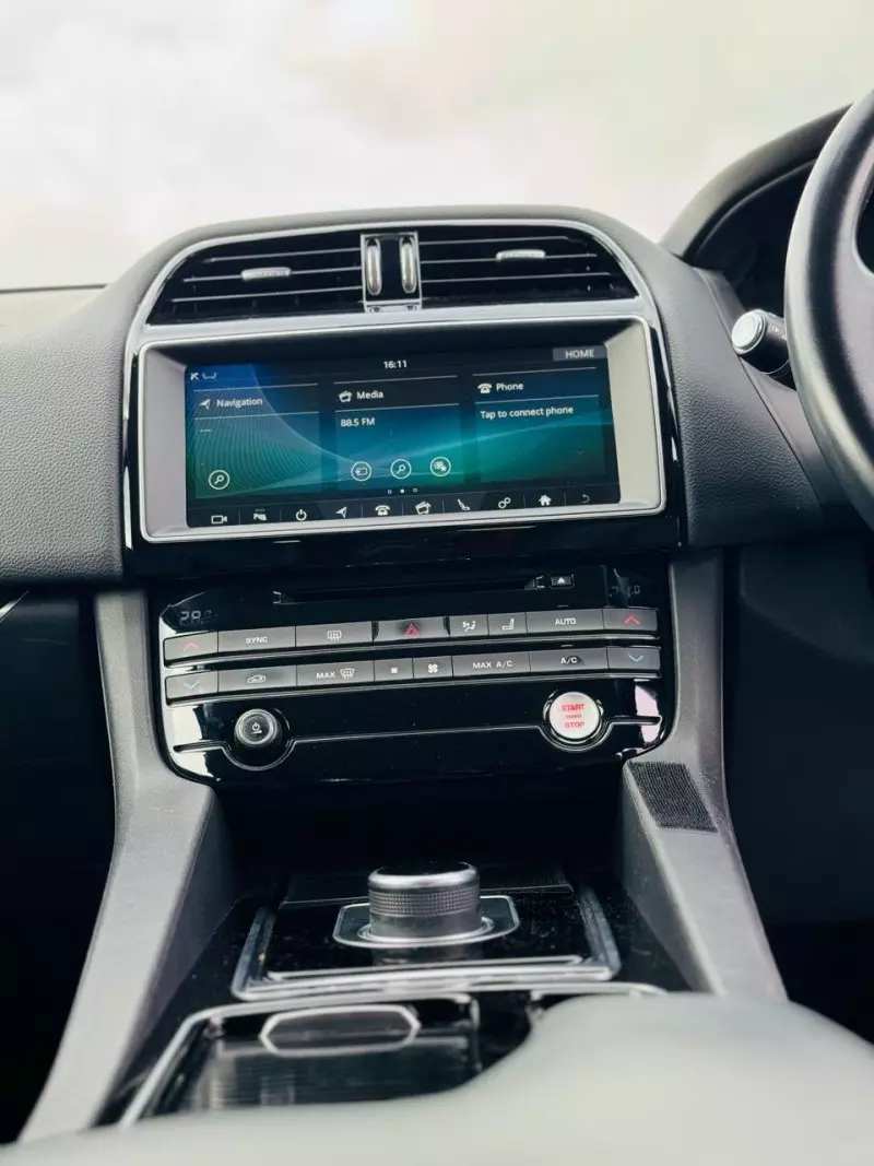Jaguar F-Pace   - 2016