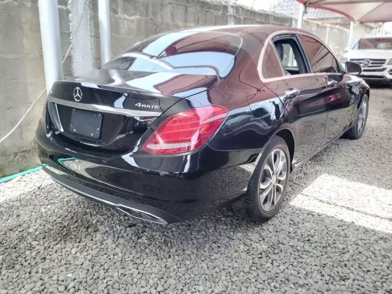 Mercedes-Benz C 300   - 2017