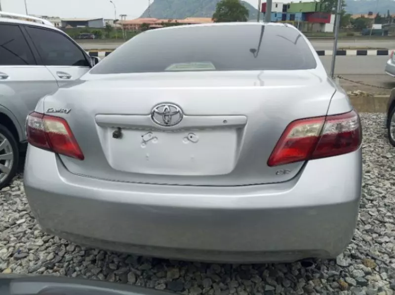 Toyota Camry   - 2007