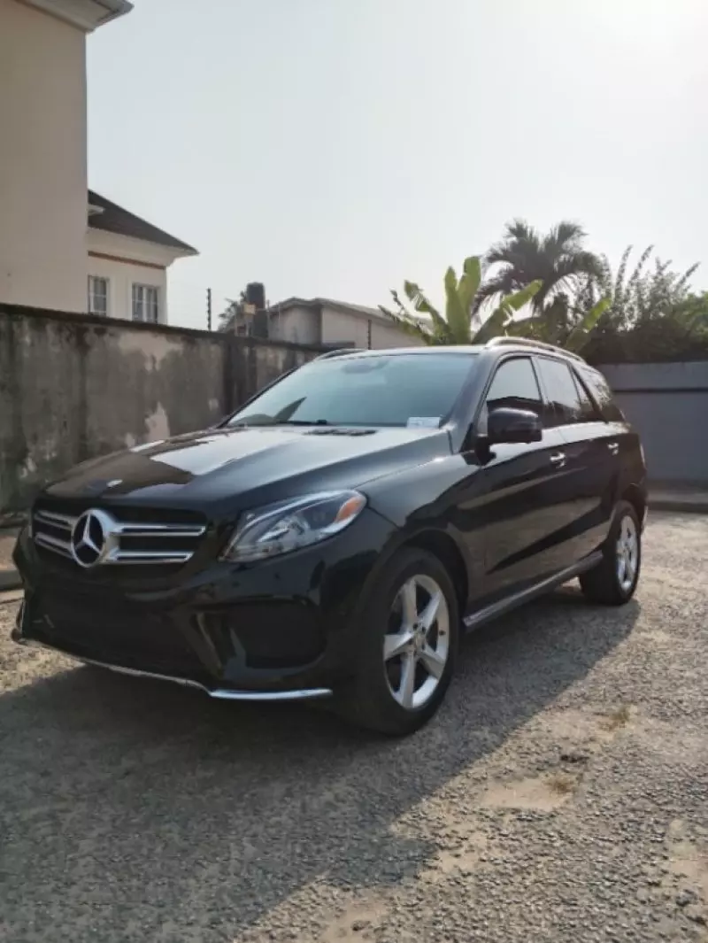 Mercedes-Benz GLE-Class   - 2016